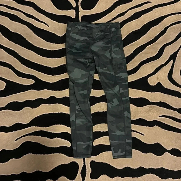 Athleta Contender Leggings - Picture 2 of 9